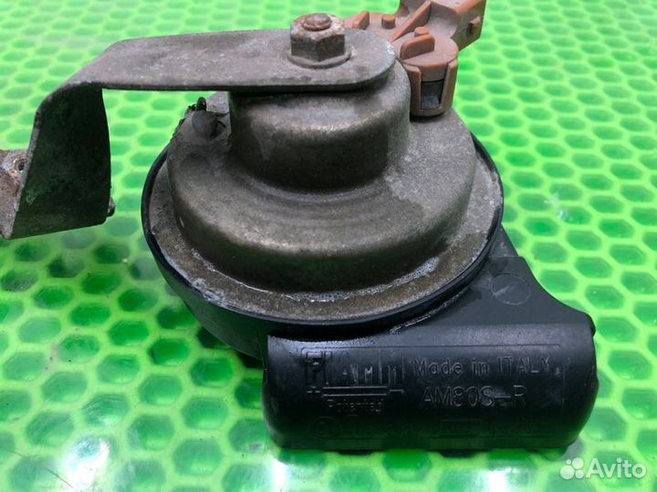 Звуковой сигнал Volvo S80 седан B5254T 2005