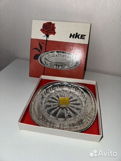 Блюдо на подносе