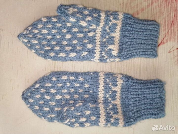 Варежки шерстяные