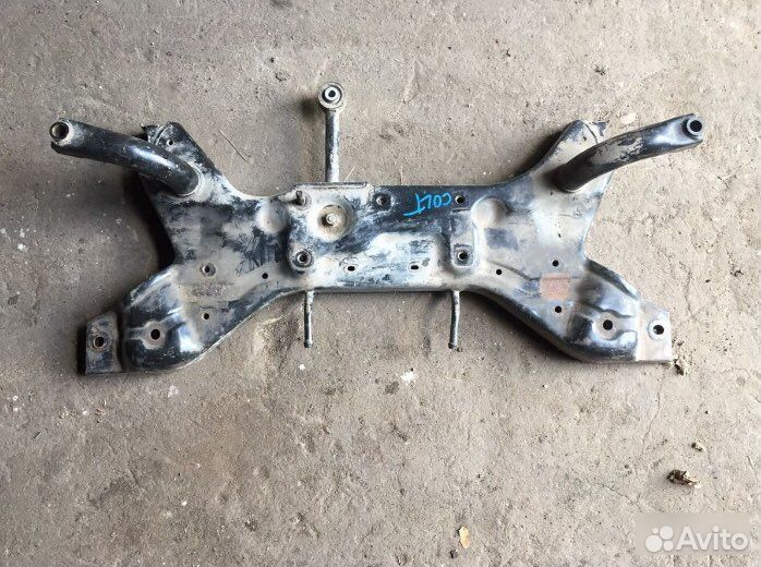 Подрамник передний Mitsubishi Colt