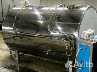 Танк охладитель молока закрытого типа 1000л г595