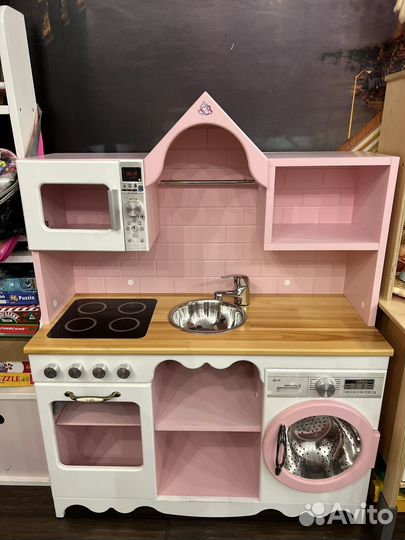 Детская кухня с водой