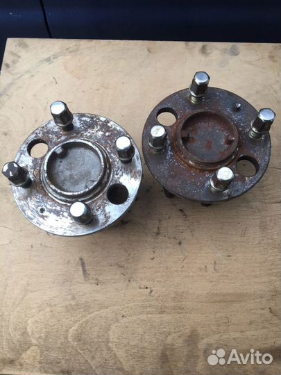 Задние ступицы на Хюндай Сонату-5