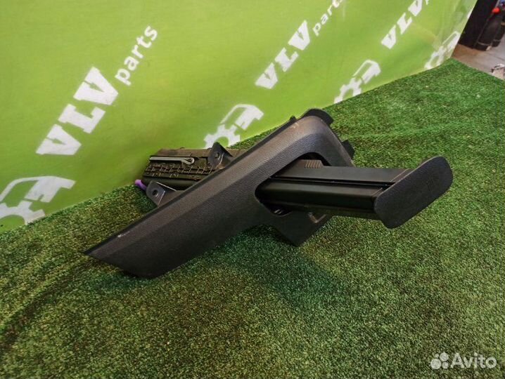 Бардачок левый Ford Mustang