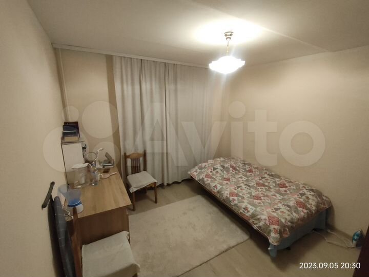 Комната 11 м² в 3-к., 1/14 эт.