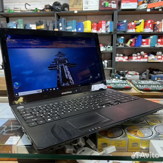 Ноутбук Emachines E732