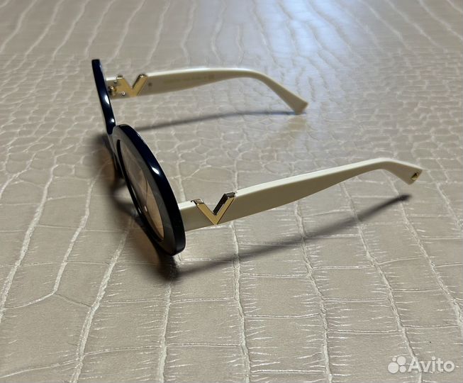 Очки солнцезащитные Valentino