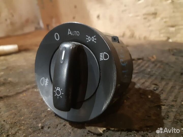 Блок управления света фар Volkswagen Golf 6