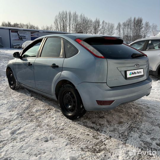 Ford Focus 1.4 МТ, 2008, 261 505 км