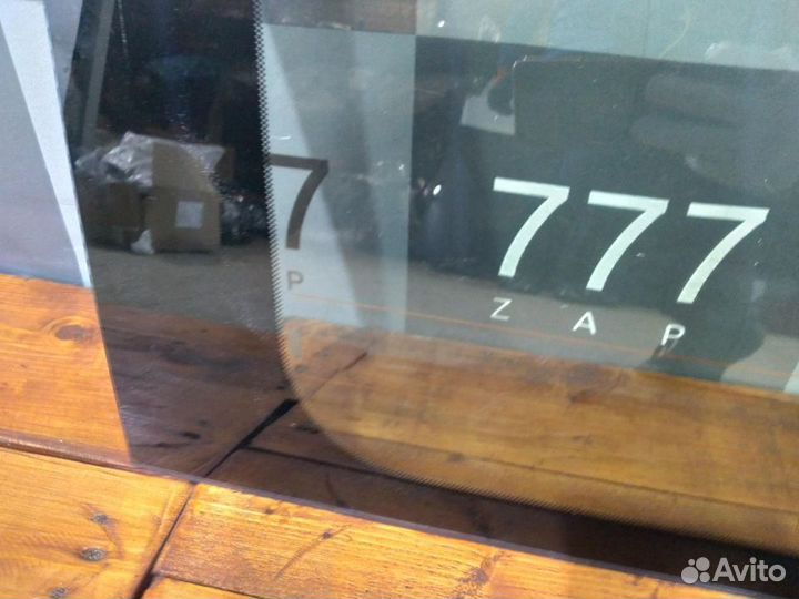 Стекло багажника левое Land Cruiser 200 Б/У Оригин