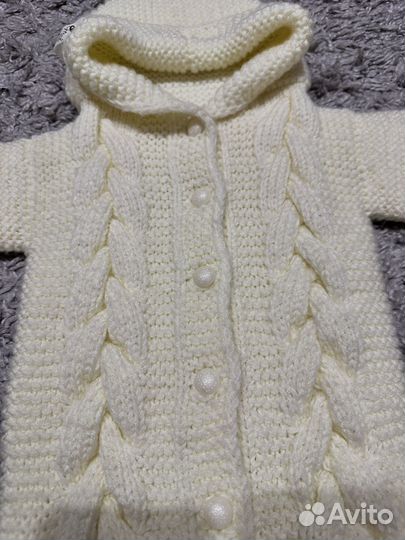 Вязаный комплект ручной работы