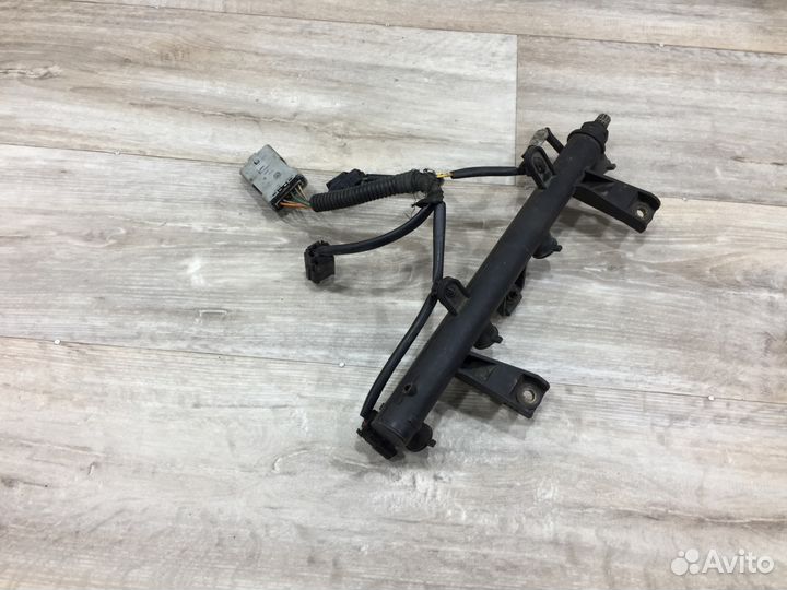 Топливная рампа Peugeot 206 / Пежо 206