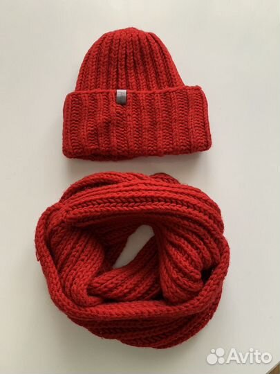 Комплект шапка и снуд женский