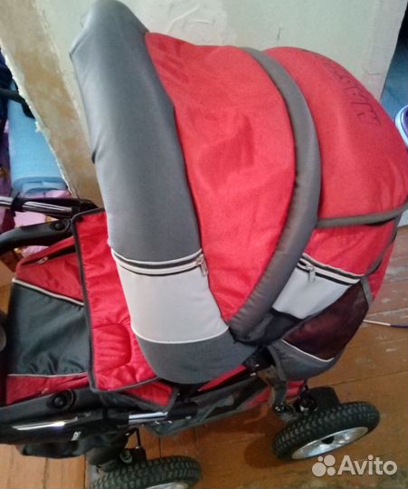 Отдам детскую коляску