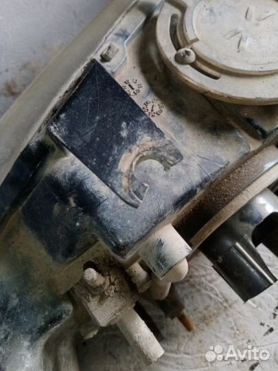 Фара передняя левая Dodge Caravan grand 3.3 1997