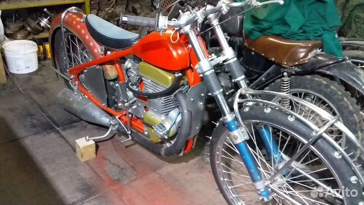 Спортивный мотоцикл 