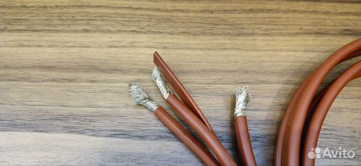 Акустический кабель Van den Hul Magnum Hybrid