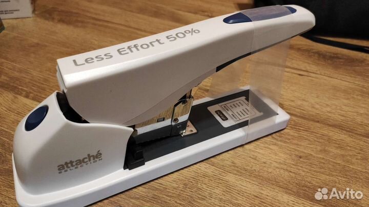 Степлер большой канцелярский Attache