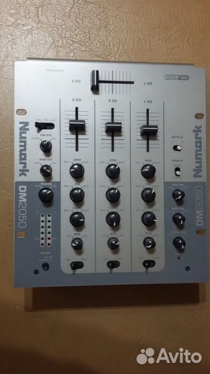 Микшерный пульт numark DM2050