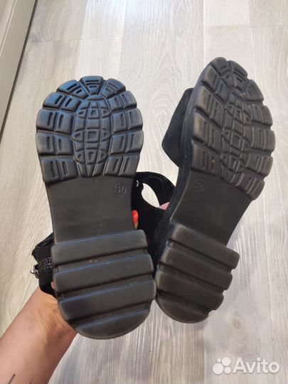 Босоножки для девочки