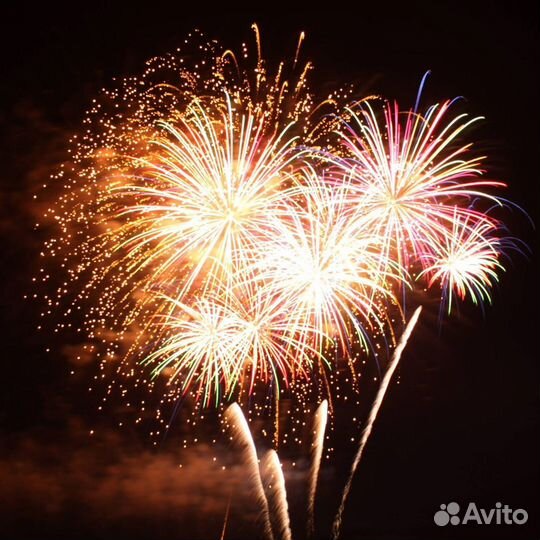 Салюты и фейерверки на свадьбу и любого масштаба