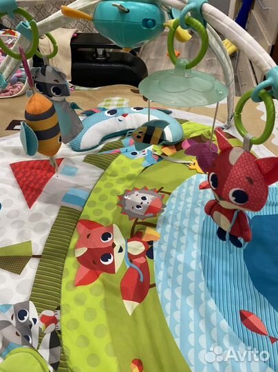 Детский развивающийся коврик Tiny Love