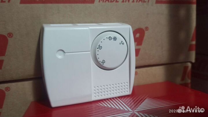 Механический комнатный термостат IVR