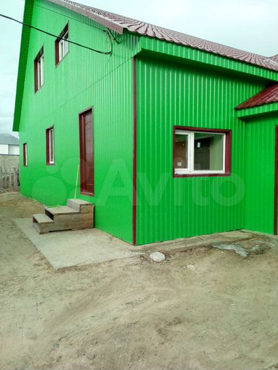 Дом 185 м² на участке 8,9 сот.