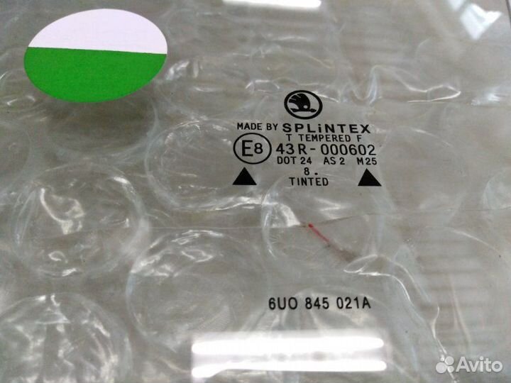 Стекло двери переднее левое Skoda Felicia 1998