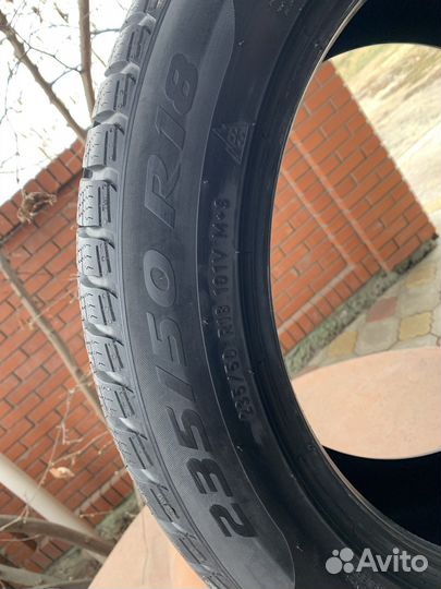 Pirelli Winter Sottozero 235/50 R18