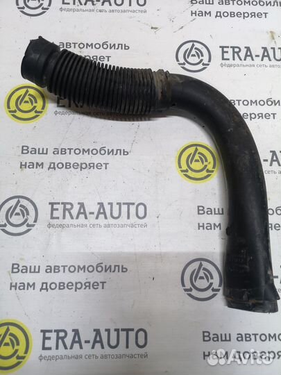 Патрубок воздушного фильтра Logan, Ларгус, Duster