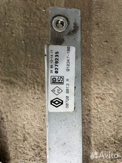 Трапеция стеклоподъемника Renault Fluence