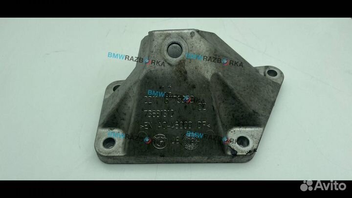 Кронштейн двигателя левый BMW 5 F07/F10/F11 2010