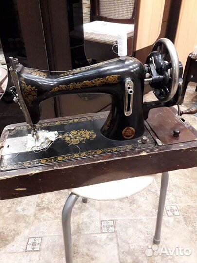 Швейная машина подольская
