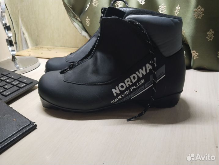 Лыжные ботинки + лыжи