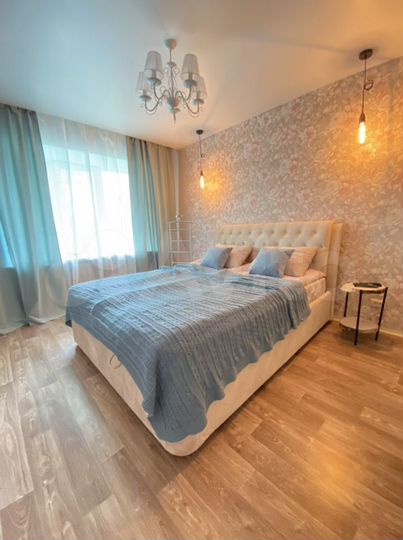 2-к. квартира, 60 м², 1/3 эт.