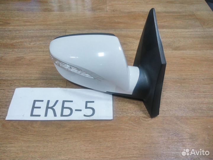 Правое зеркало Хендай IX35
