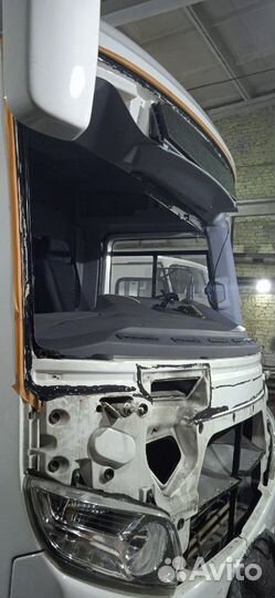 Стекло лобовое