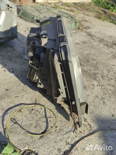 Мерседес 124 фара Bosch левая