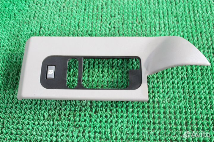 Блок эсп задний левый на Chevrolet Suburban GMT400