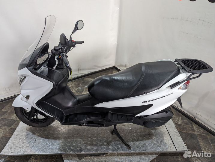 Скутер Suzuki Burgman 200