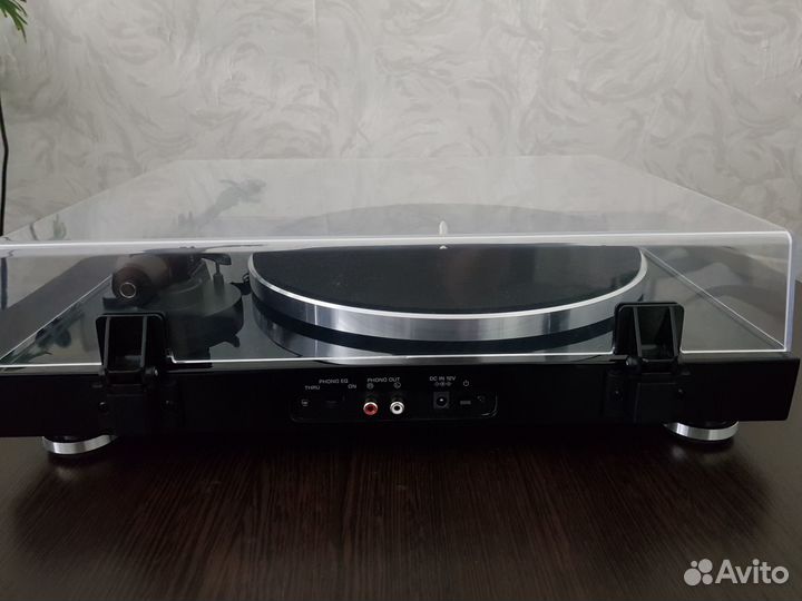 Виниловый проигрыватель Yamaha tt s303