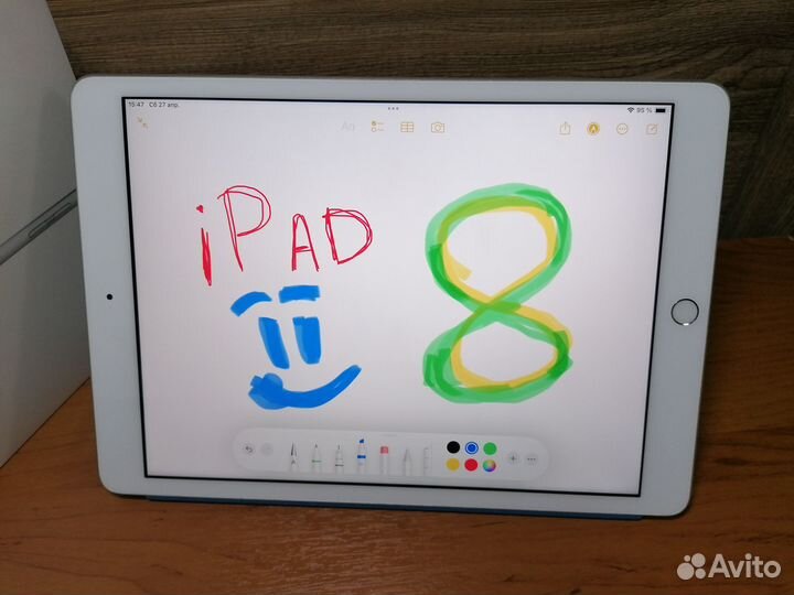 iPad 8 Wi-Fi 32 Gb + полный комплект + Pencil
