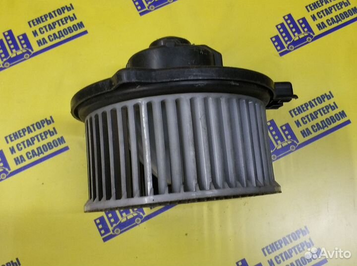 Моторчик печки Mazda 2 DY