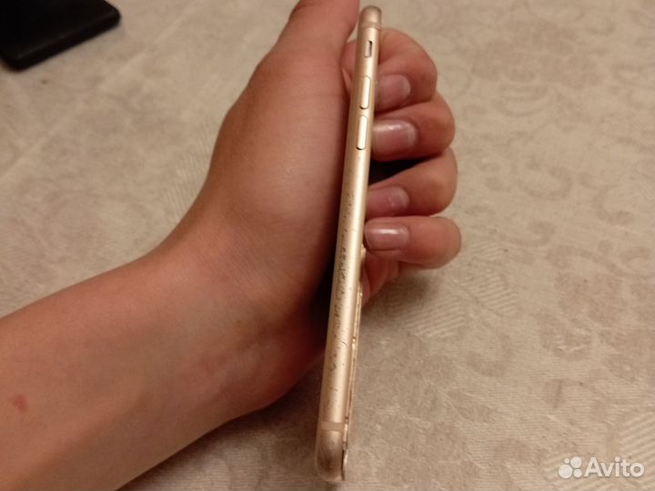 iPhone 8, 64 ГБ