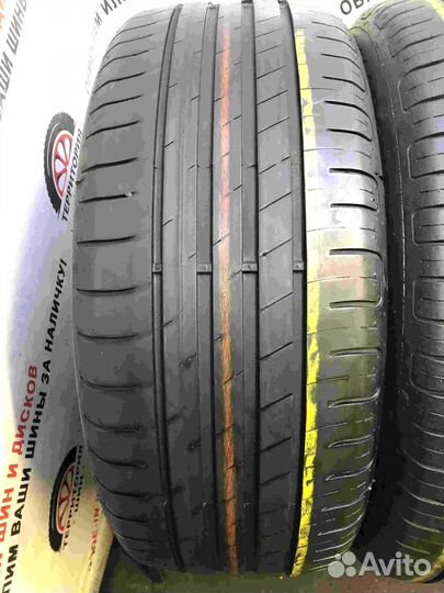 Goodyear EfficientGrip 215/55 R17 94W