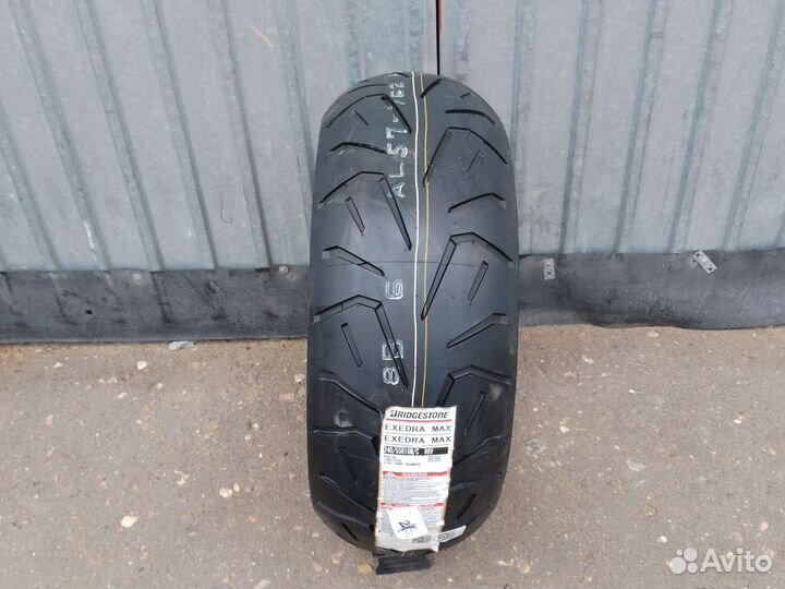 Мотошина 240 55 16 Бриджстоун