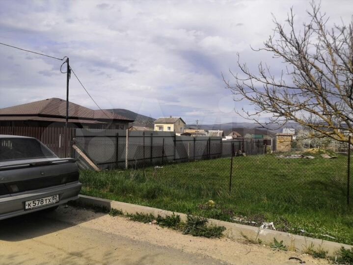 Участок 7 сот. (ИЖС)