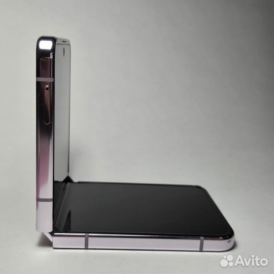 Samsung Galaxy Z Flip5, 8/256 ГБ