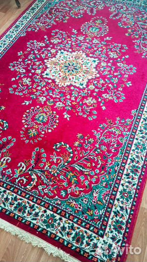 Ковер шерстяной